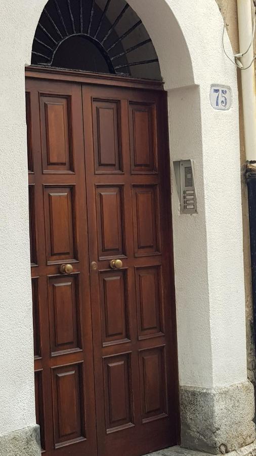 La Casa Di Mimi' Apartamento Cefalù Exterior foto